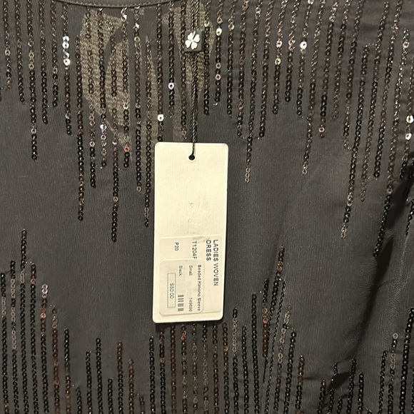 Molly Bracken Dress NWT - Picture 3 of 5